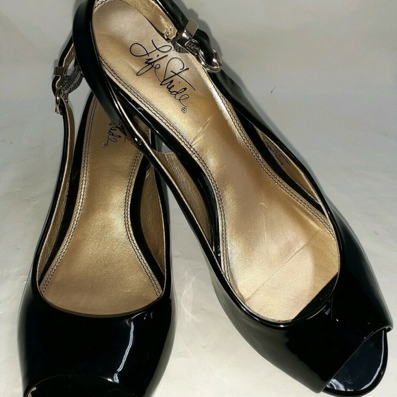 Life Stride Shoes - LIFE STRIDE Teller Slingback Pump Peep Toe Heels